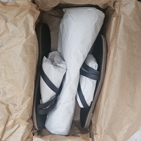 New MADEWELL Black Slide Leather Sandal - Picture 3 of 10